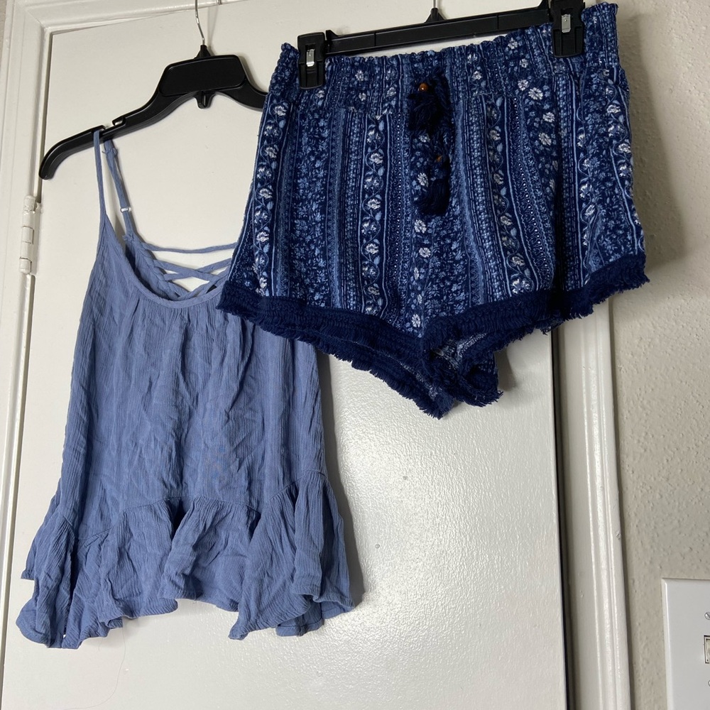 floral shorts